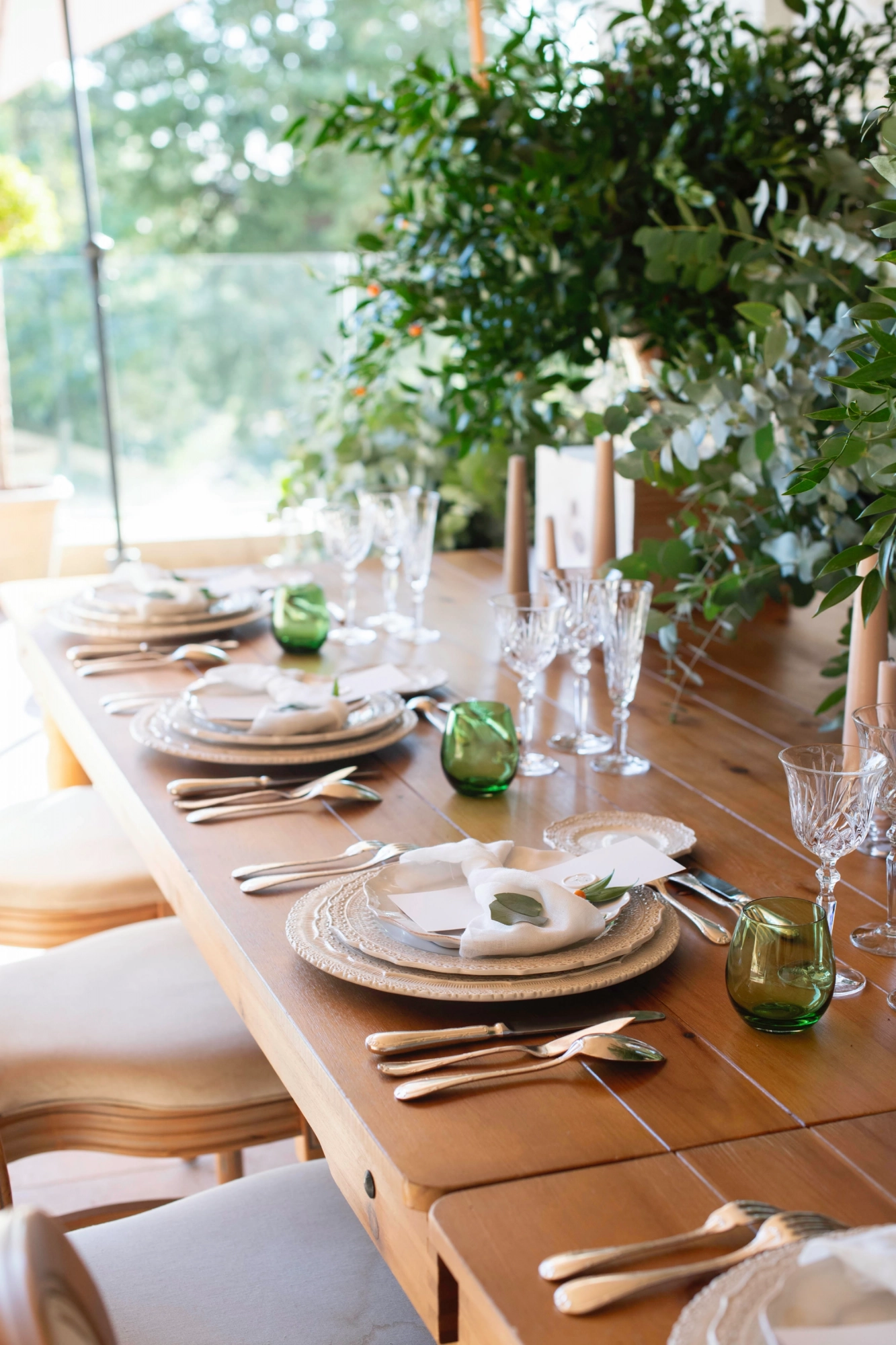 Palette pastel chic pour une ambiance douce et romantique, créée par Soréa Event dans le Lot.