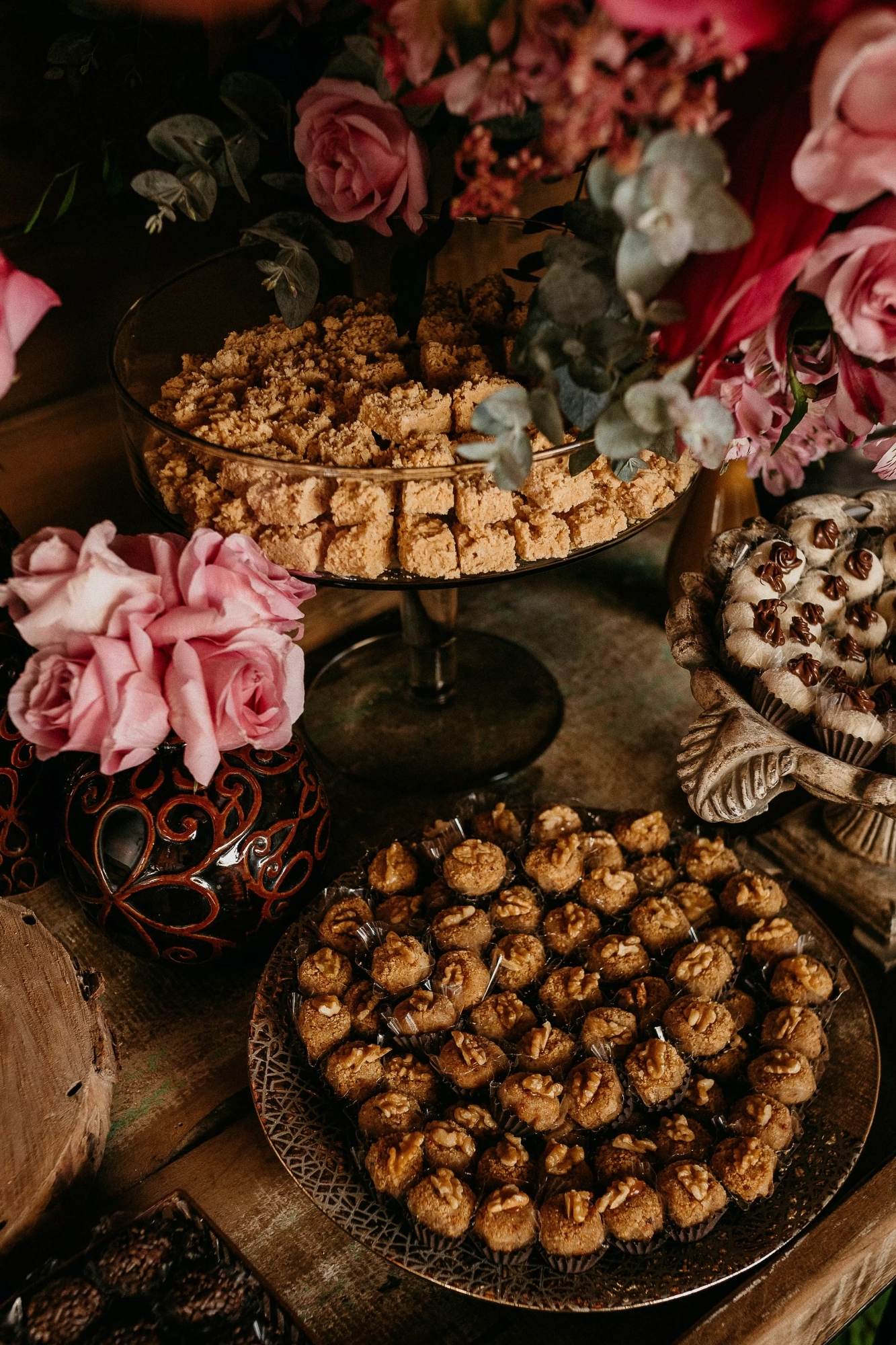 vitor-monthay-6QcB9NHadSE-unsplash